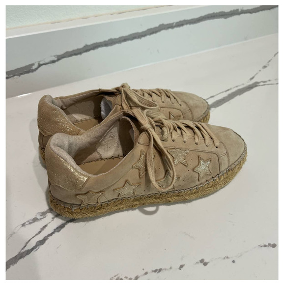 Marc Fisher Suede‎ Star Sneakers Size 6.5M Women's size 8 - Picture 1 of 7